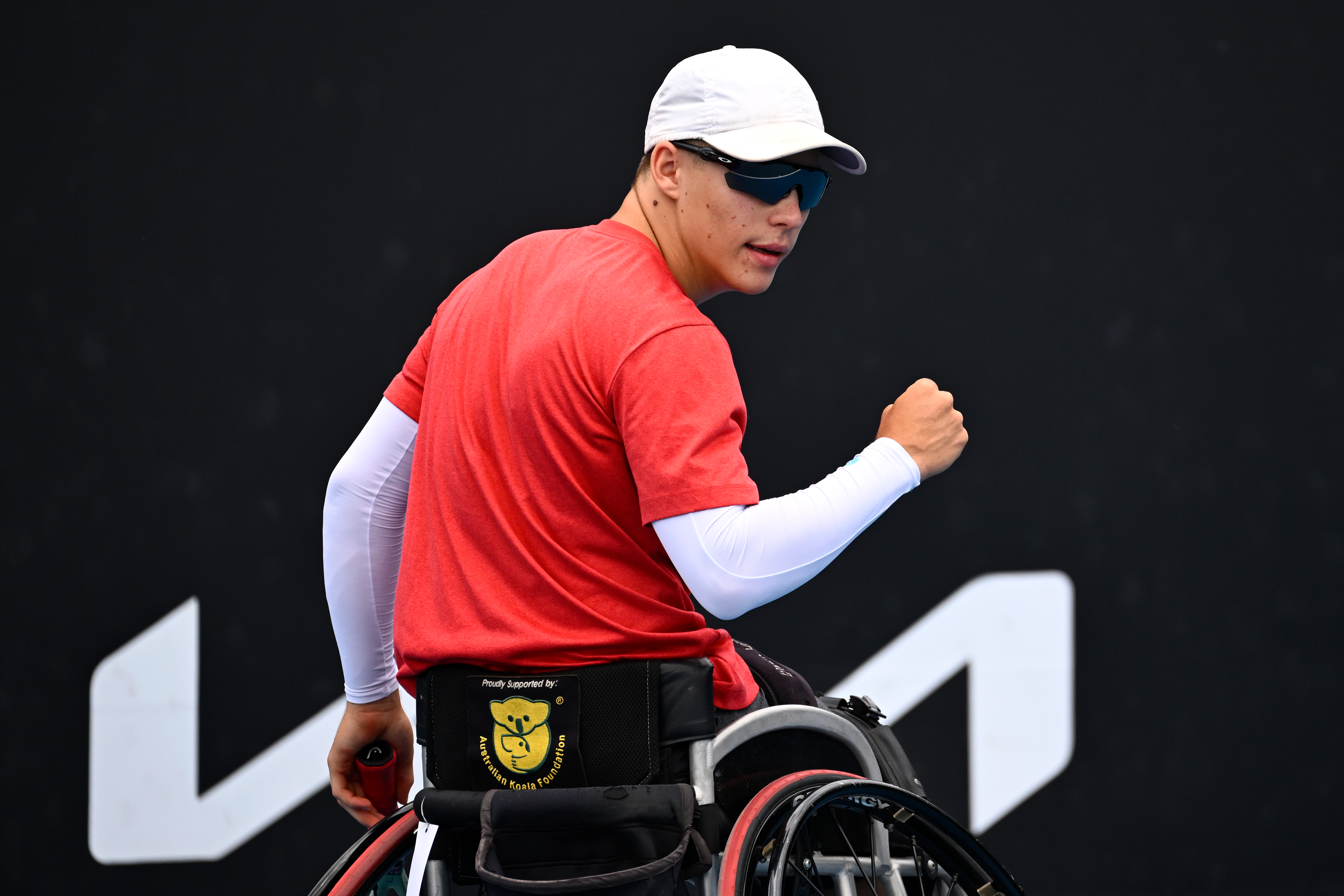 e7a60a09-5866-4476-bfb0-955fddd10062